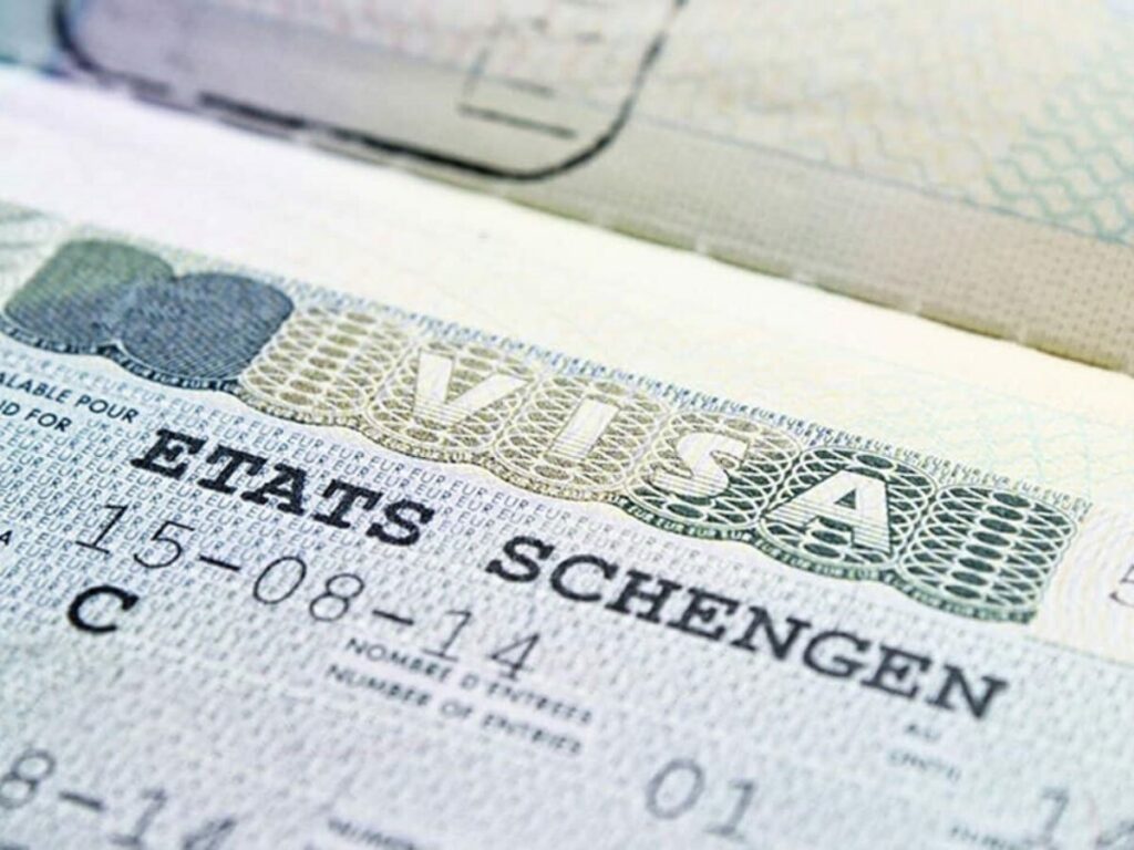 làm visa Ý tự túc cần lưu ý gì?